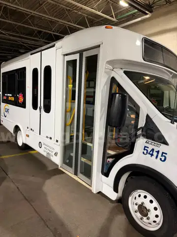 2021 Ford Glaval Transit Bus