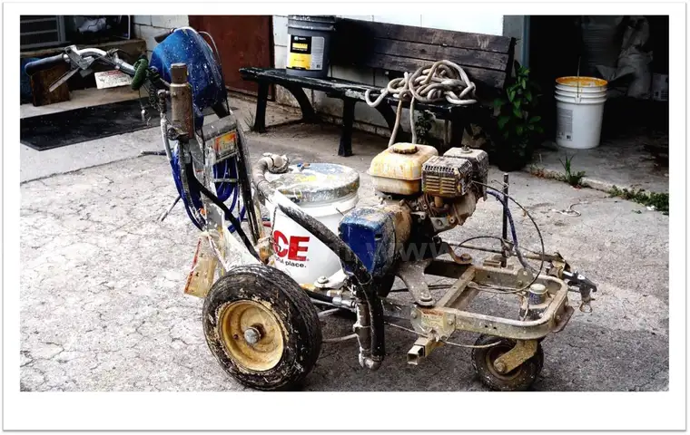 2006 Graco Line Lazer Paint Machine