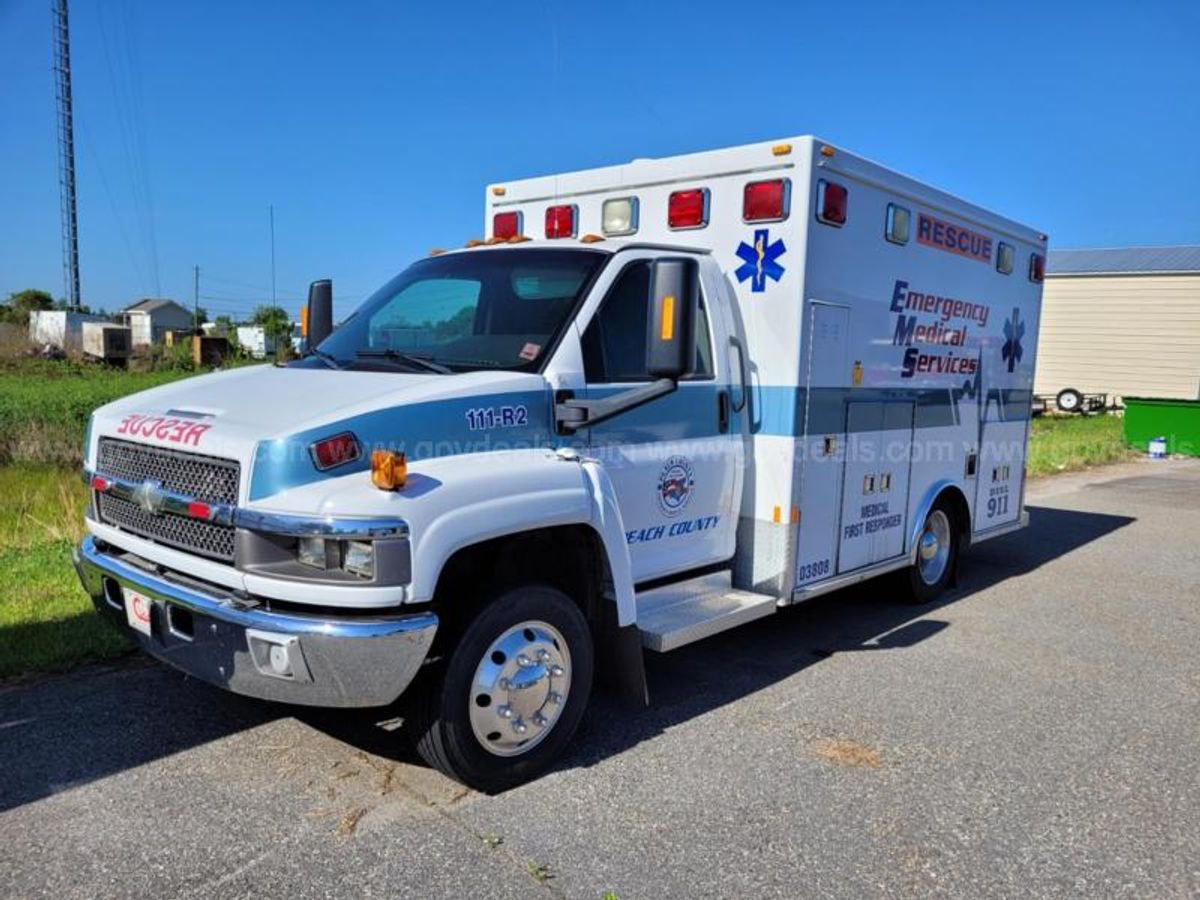 2008 Chevrolet C4C042 C4500 Ambulance/Rescue | AllSurplus