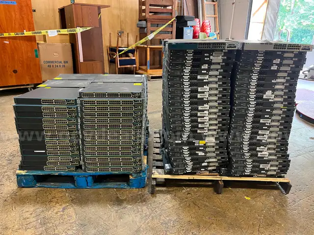 Cisco Catalyst Network Switches (Lot of 2 Pallets)