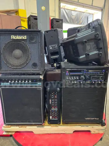 Amps, Speakers, &#x26; Audio Equipment Lot