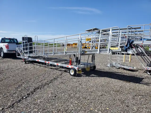 TIMBERLINE GSE BOARDING RAMP