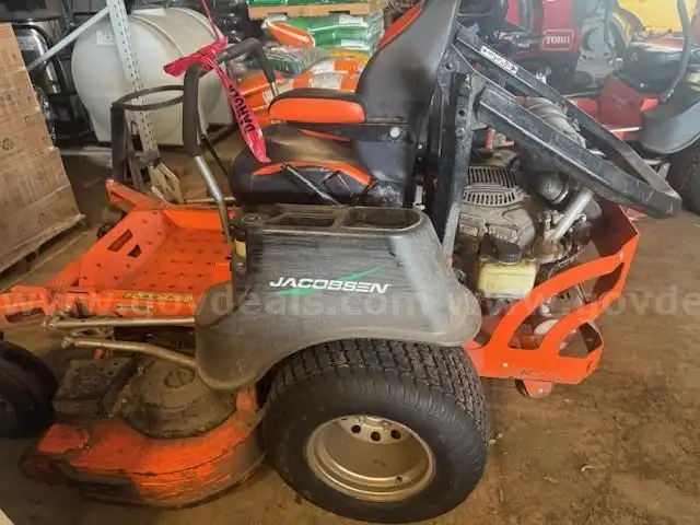2018 Jacobsen 60&#x27;&#x27; ZT 1000 Zero Turn Mower