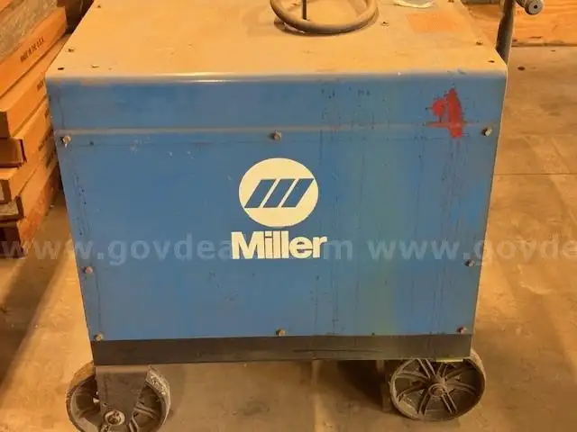 Miller Dialarc 250 AC/DC ARC Welding Power Source
