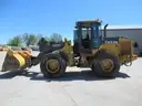 2010 John Deere 524K Loader