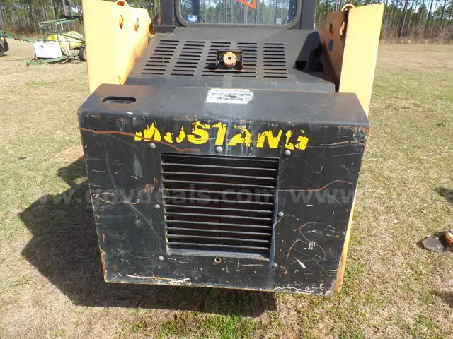 SKID STEER