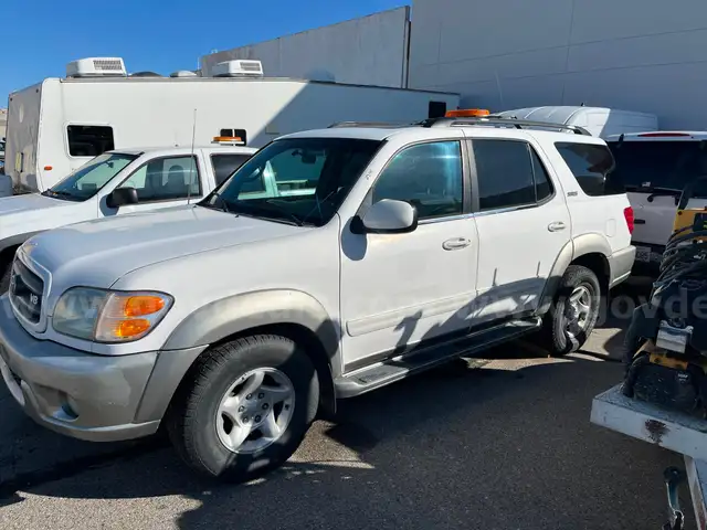 2002 Toyota Sequoia