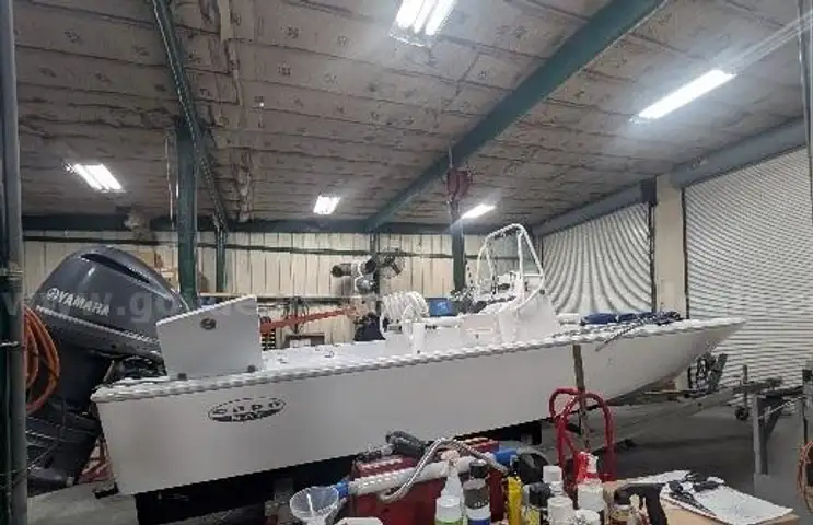 2014 Cape Horn 24&#x27; Bay center console boat with Yamaha 225hp outboard &#x26; Magic Tilt aluminum trailer