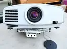 Mitsubishi WD2000 DLP Projector (internal id 051723-6F, 121625-10, Lot #11)