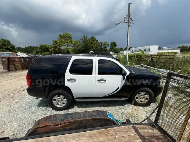 2014 Chevrolet Tahoe (9043A)