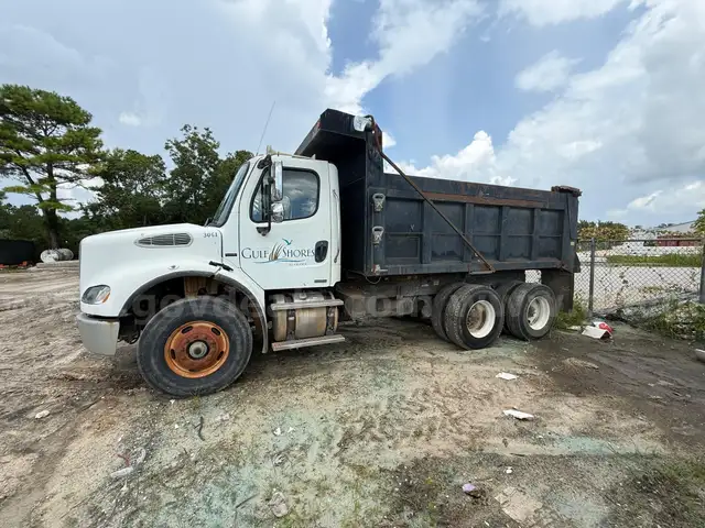 2008 Freightliner M2 112 (3061)