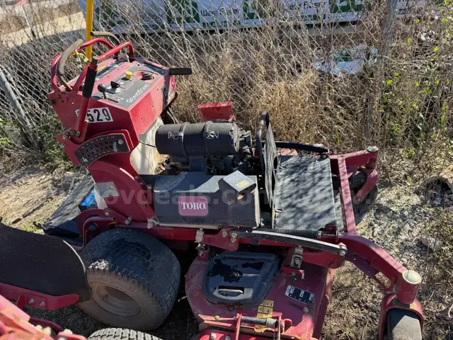 2017 TORO GRANDSTAND MOWER