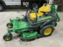 J D  2020 Z trak zero turn lawn mower  Z920M