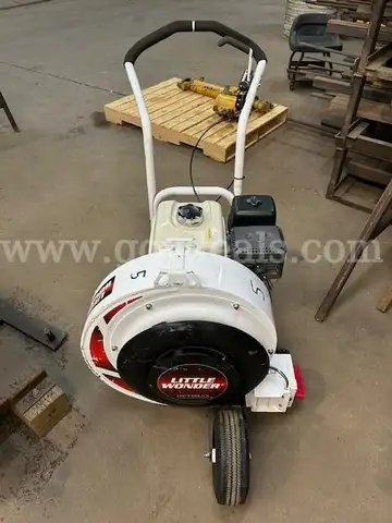 Little Wonder leaf blower
