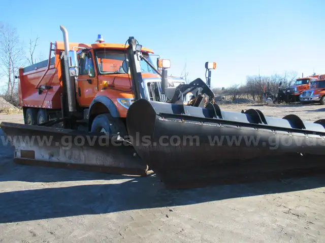 2007 International 7600 Plow Truck