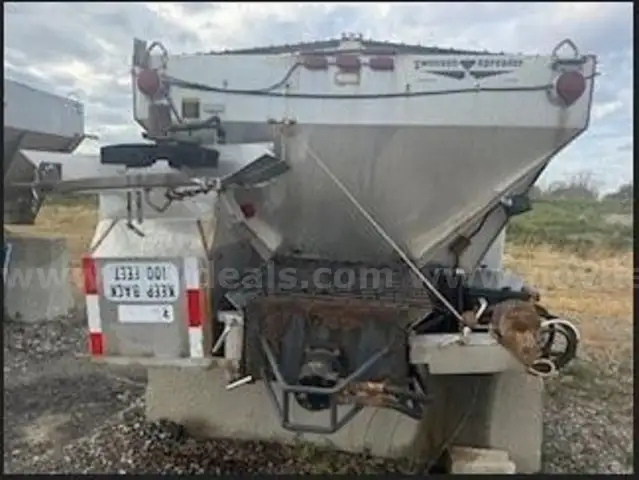 Swenson Stainless Steel Salt Spreader