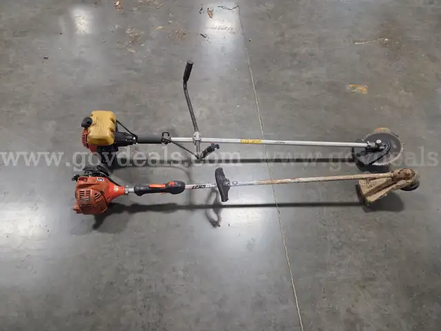 Echo Grass Trimmer and LIL&#x27; Red Brush Cutter (Lot of 2)