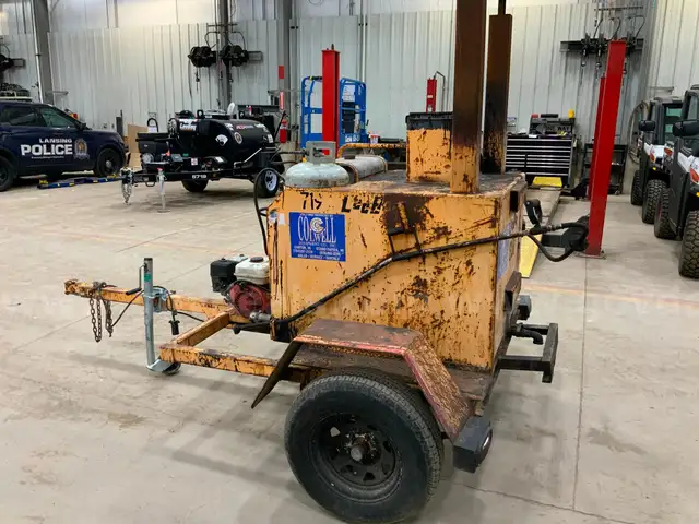 1999 LeeBoy Tac - Sprayer