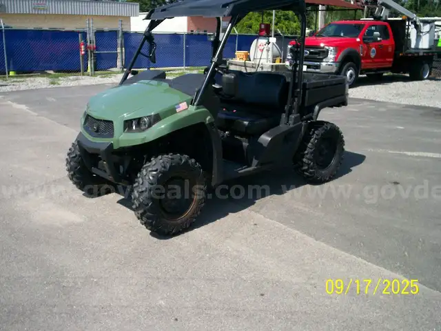 2023 John Deere Gator. 32 hp gas engine. 4x4.
