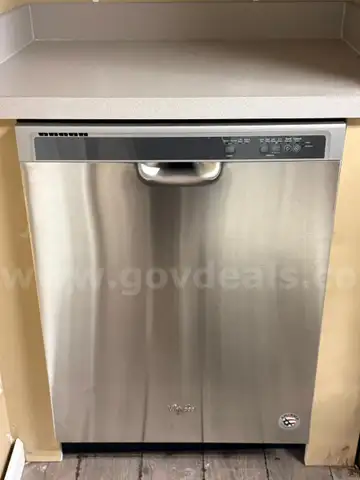 Whirlpool 24" Front Control Dishwasher