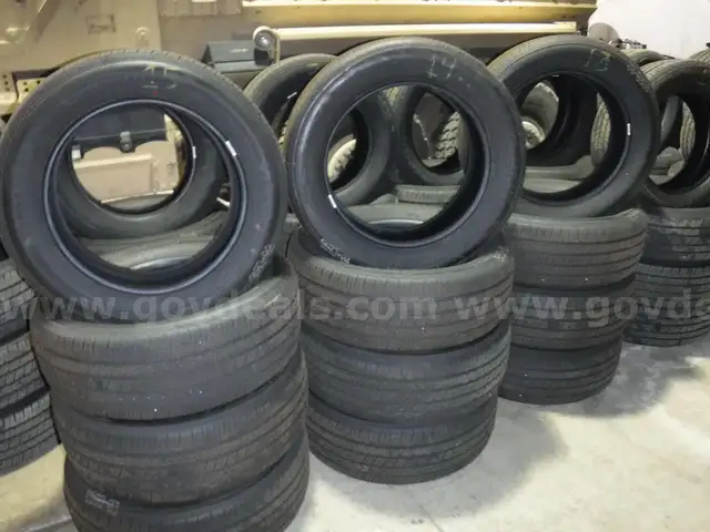 P275/55R 20 Firestone Firehawk Pursuit tires