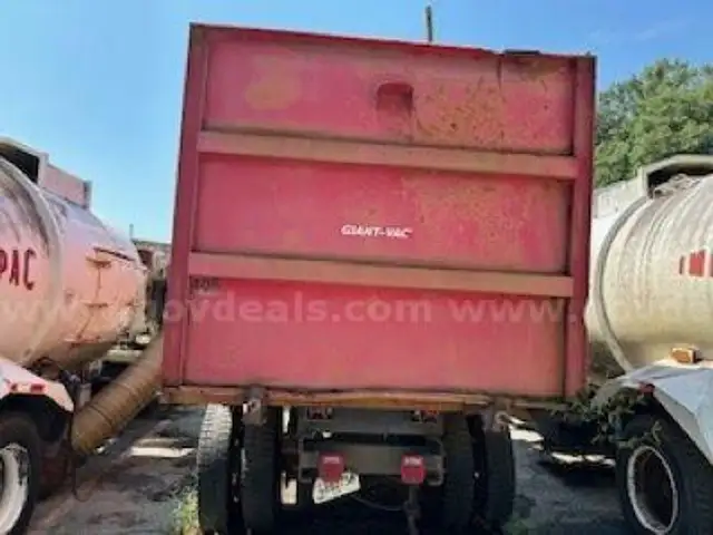 011 Hino 338 Medium-Duty Box Truck &#x2013; AS-IS Auction Listing