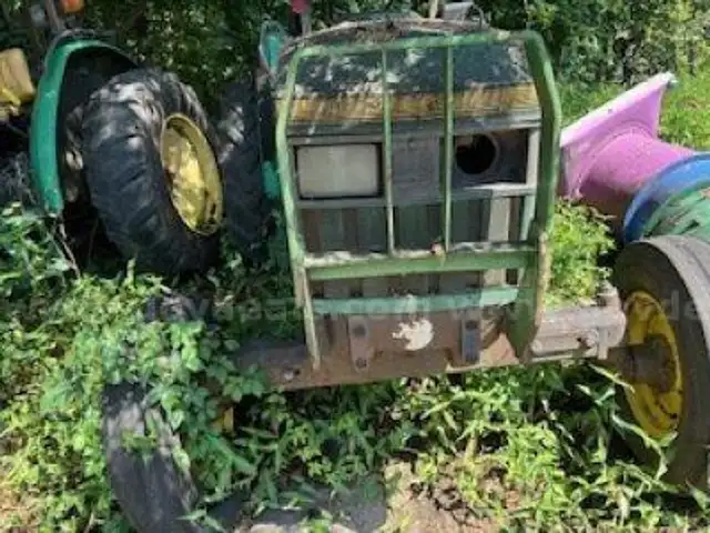 JOHN DEERE 2006
