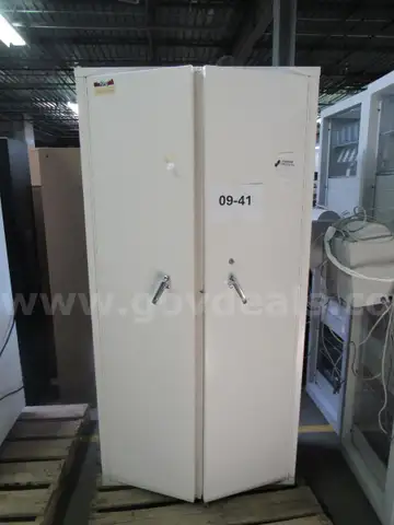 09-41 Cabinet