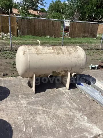 METAL TANK