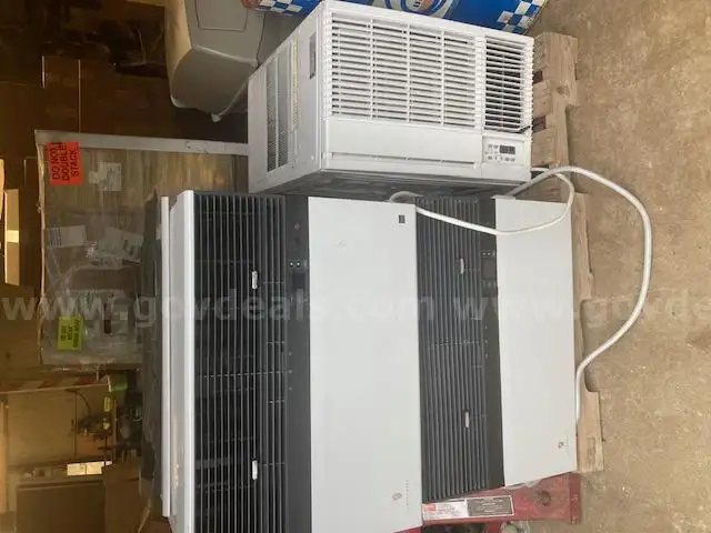 Lot of AV units