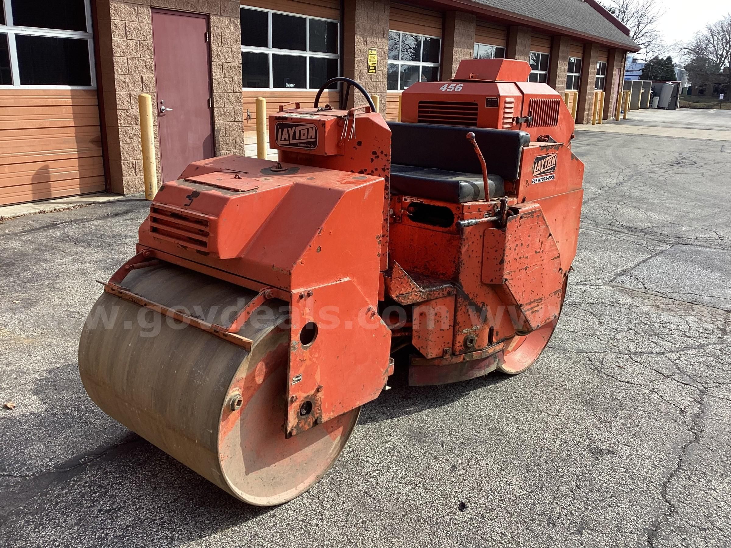 Layton 3 Ton Roller | AllSurplus