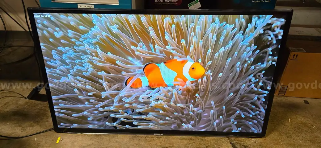 Samsung 46&#x22; 1080p LED-LCD HDTV with Wi-Fi&#xAE; (UN46ES6100)