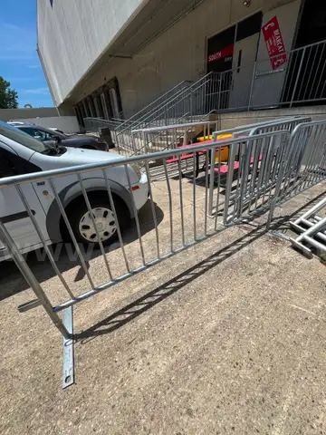 Lot of 3 public event barriers