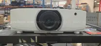 NEC PA653U projector