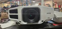 Epson Pro G7400U projector
