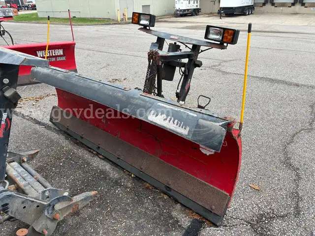 Lot of 1 Western Snow Plow Pro 7'6"