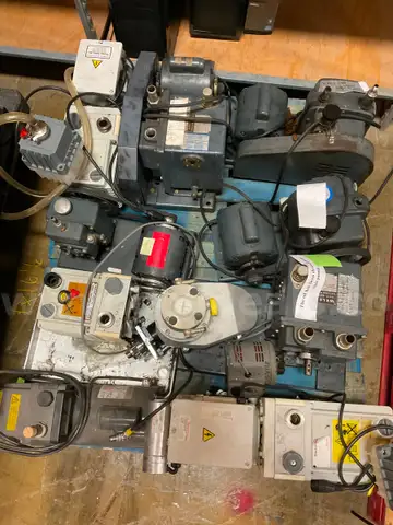 Lot of assorted industrial vacuum pumps