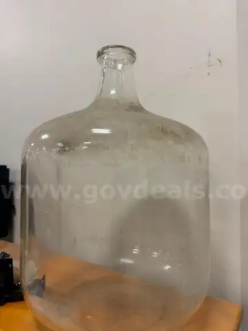 12 gallon Pyrex Carboy vessel