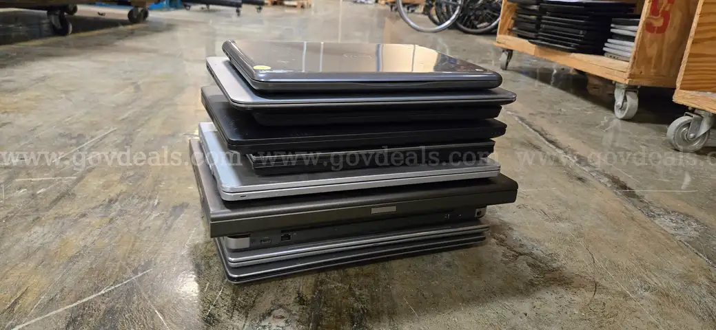 Lot of 10 assorted laptops