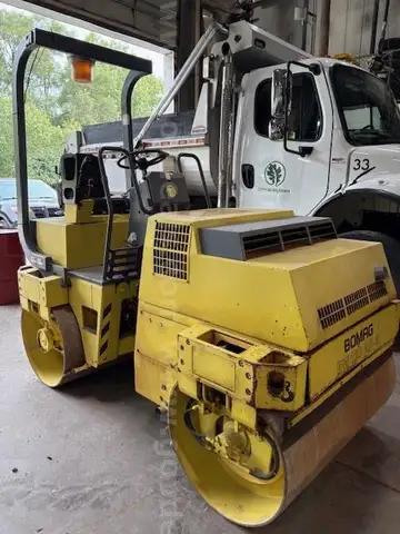 Bomag Paving Roller