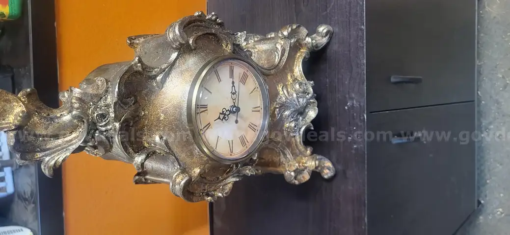 Kensington Hill Vintage Clock