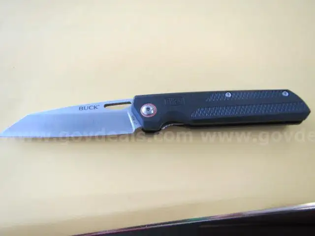 BUCK KNIFE