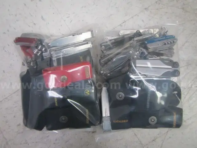 LEATHERMAN LOT