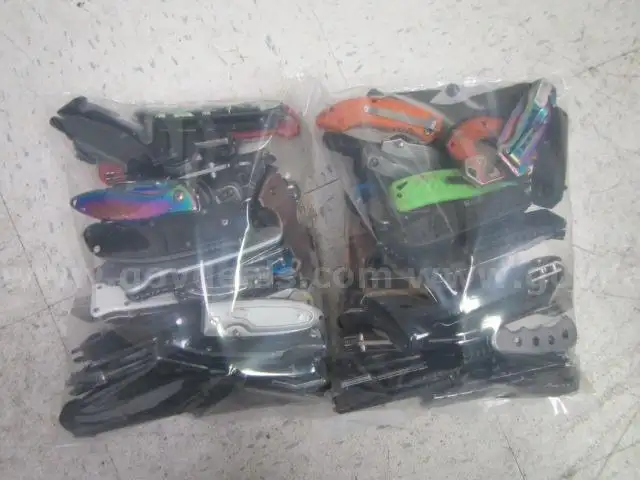 KNIFE LOT