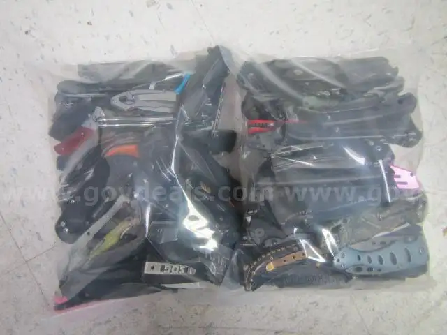 KNIFE LOT