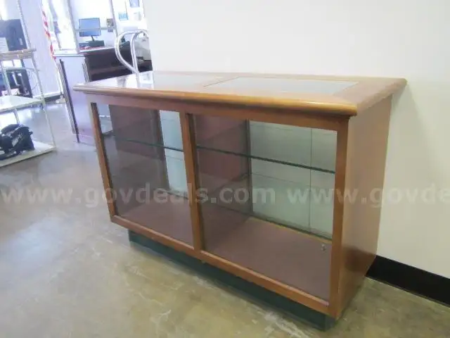 WOODEN GLASS DISPLAY