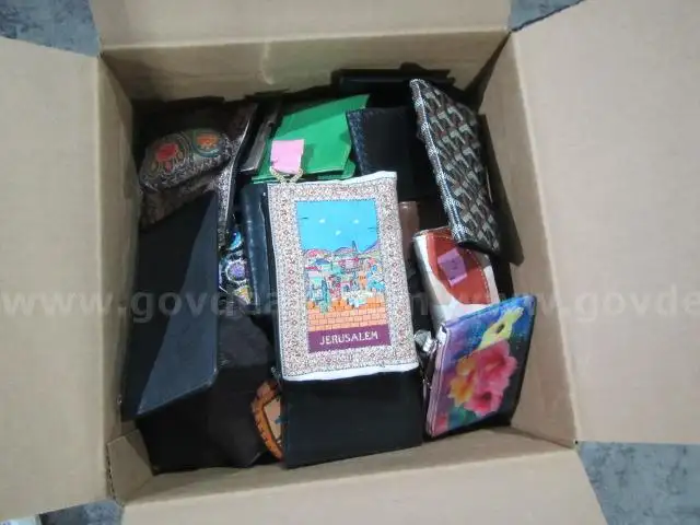 WALLETS &#x26; COIN PURSES