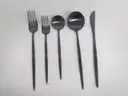 30-PIECE FLATWARE SET