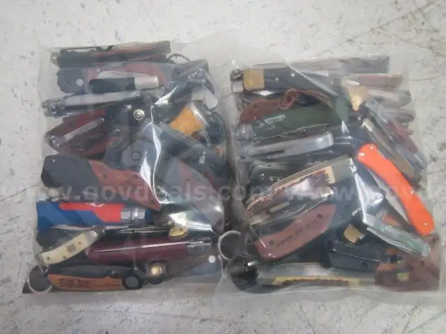 KNIFE LOT