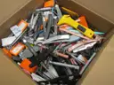 LOT OF RAZOR BLADES